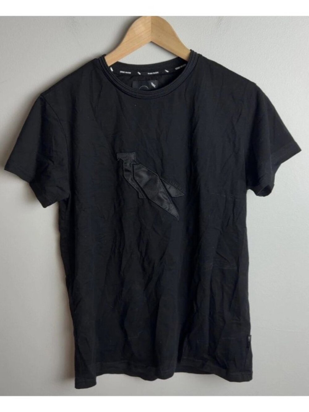 Stone Falcon Black T-Shirt Size Medium Cotton Spandex Tonal Logo Men’s